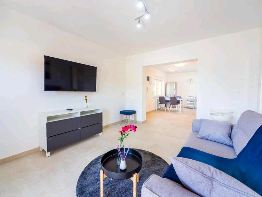 Adriatico Apartment Omisalj Ngoại thất bức ảnh
